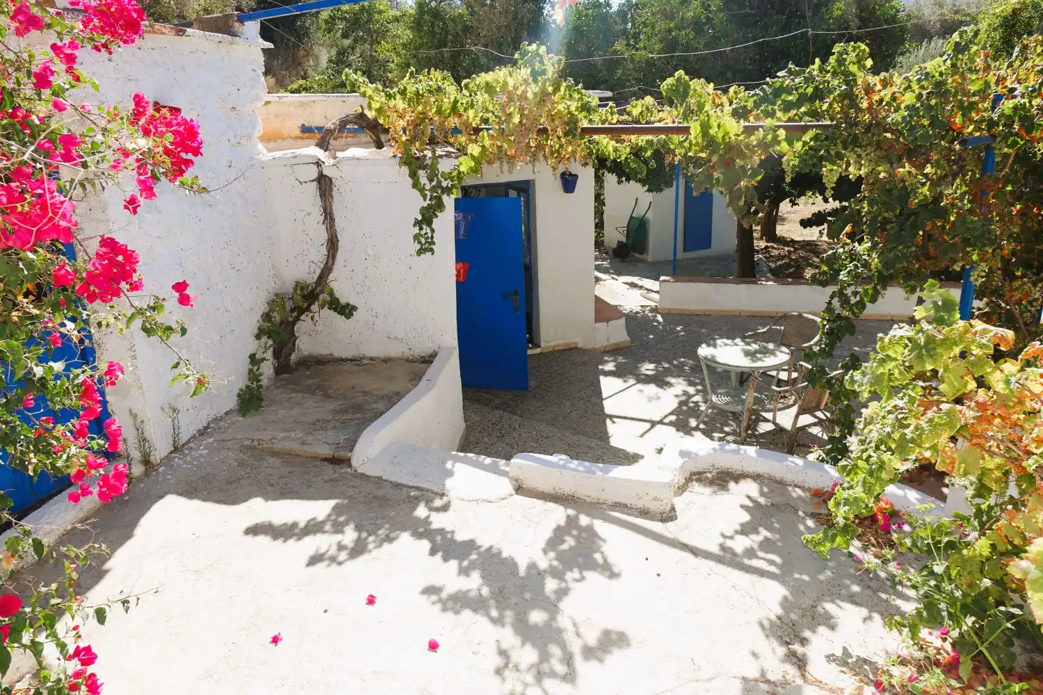 Exterior view of Houses for sale in Órgiva, Granada