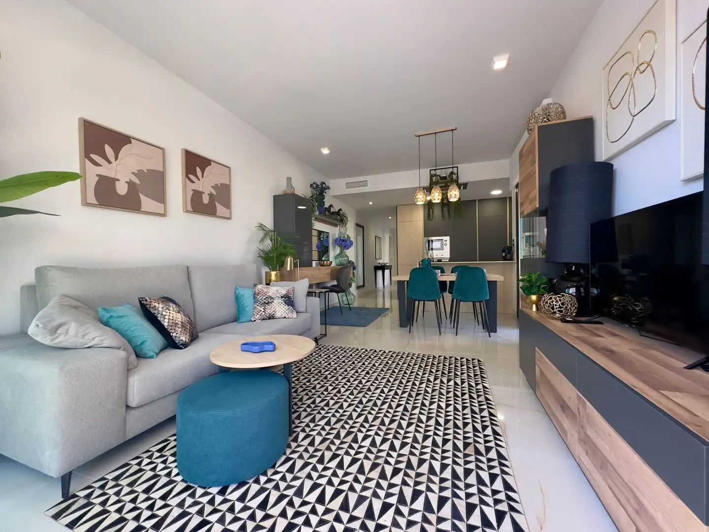 Ground floor with pool for sale in Orihuela Costa