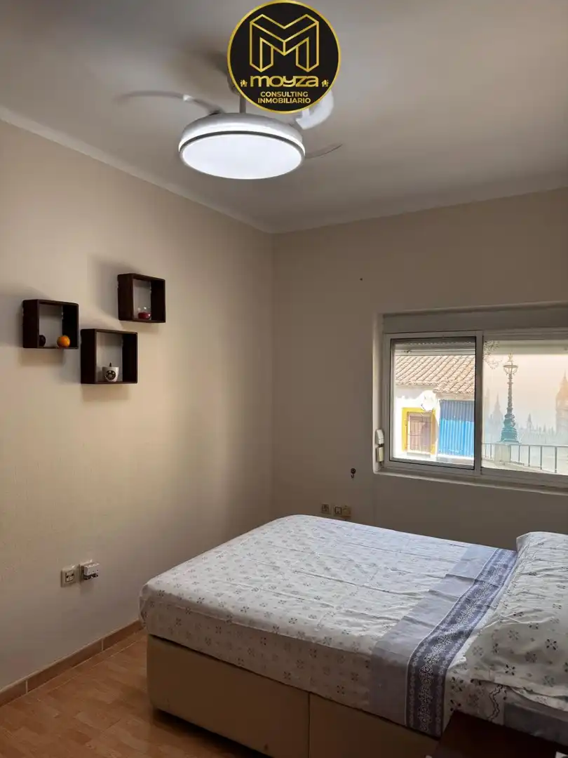 Schlafzimmer von Wohnung zur Miete in Linares mit Klimaanlage und Heizung