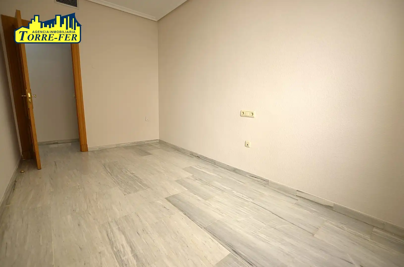 Piso de alquiler en Almería con Aire acondicionado y Terraza