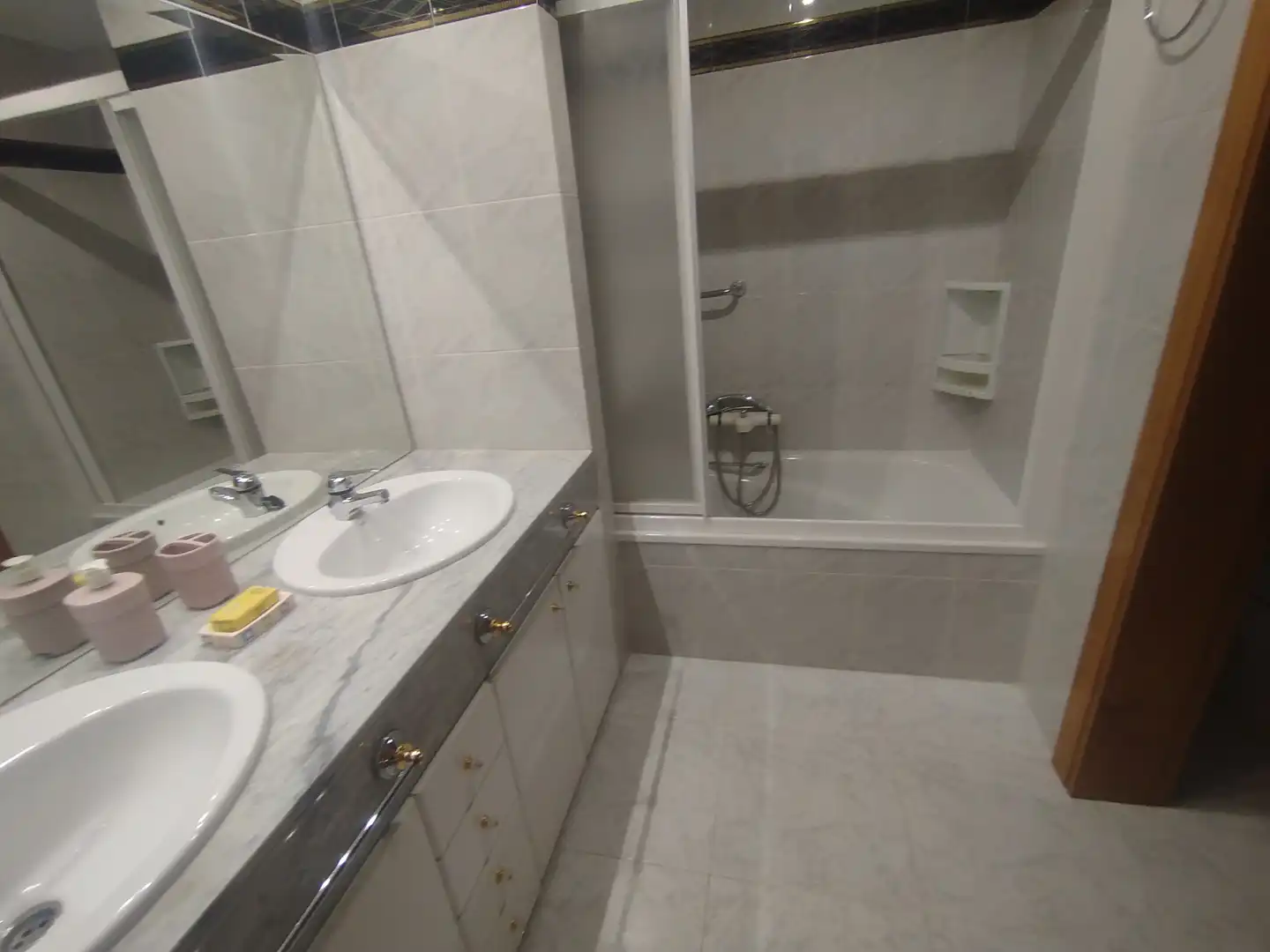 Bathroom of Flat for rent in Castellón de la Plana / Castelló de la Plana  with Heating, Furnished and Oven