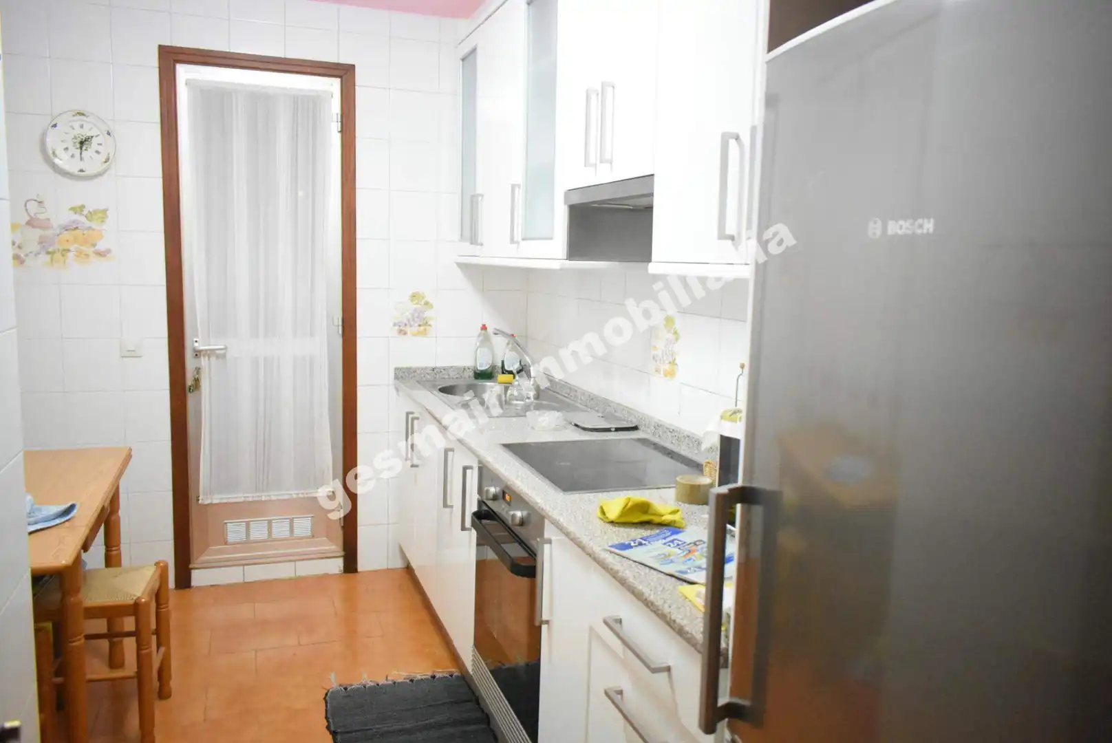 Cuina de Pis en venda en Pontevedra Capital  amb Parquet, Terrassa i Traster