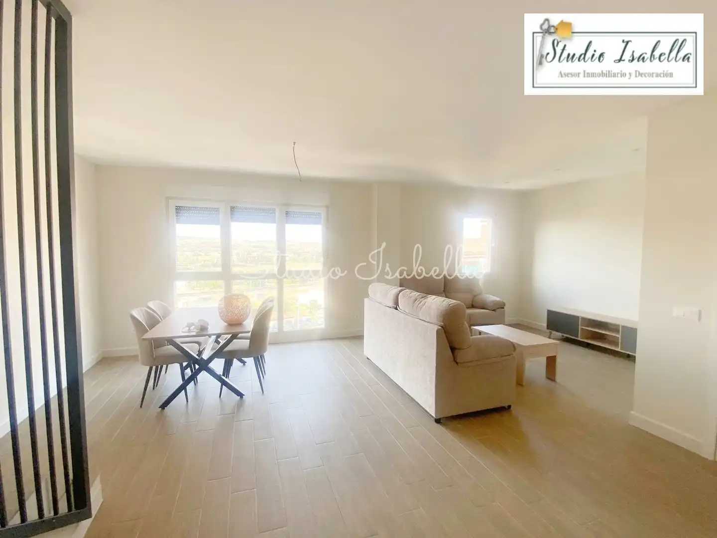 Living room of Duplexes for share in Toledo  with Air Conditioner, Heating and Terrace