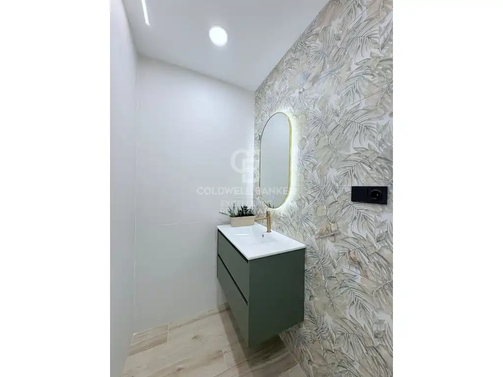 Piso en venta en Calle Menorca, La Creu del Grau
