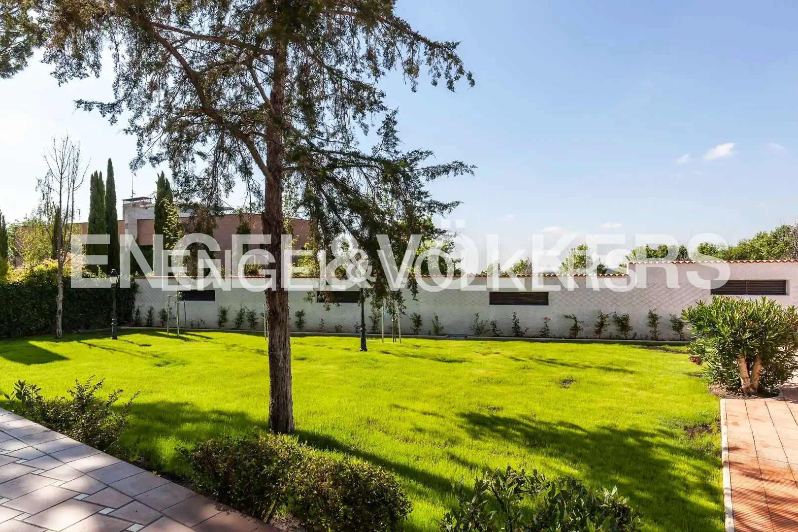 Casa o chalet en venta en Madrid con Aire acondicionado, Calefacción y Jardín privado