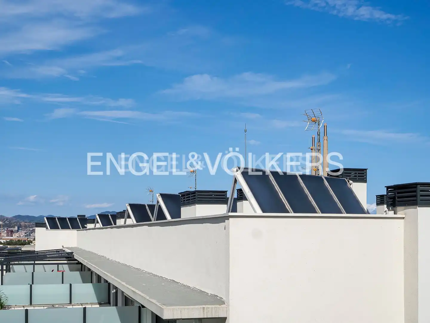 Vista exterior de Ático en venta en Sant Adrià de Besòs con Aire acondicionado, Calefacción y Parquet