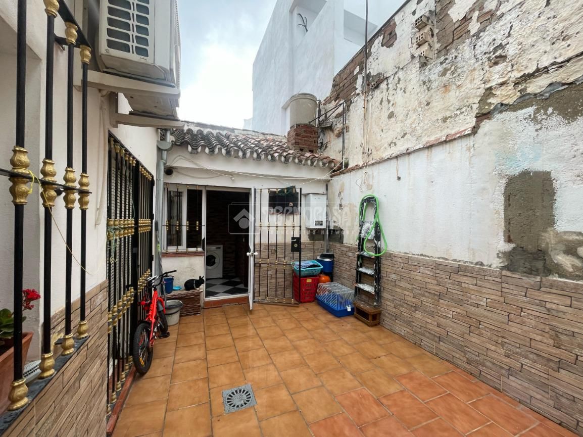 Exterior view of House or chalet for sale in Antequera  with Air Conditioner, Terrace and Furnished
