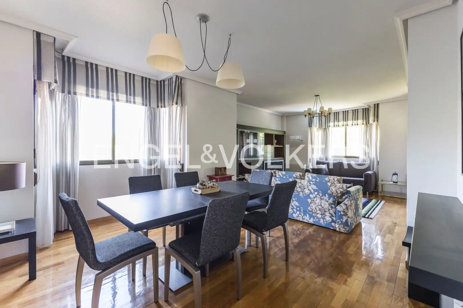 Comedor de Piso en venta en Madrid con Aire acondicionado, Calefacción y Jardín privado