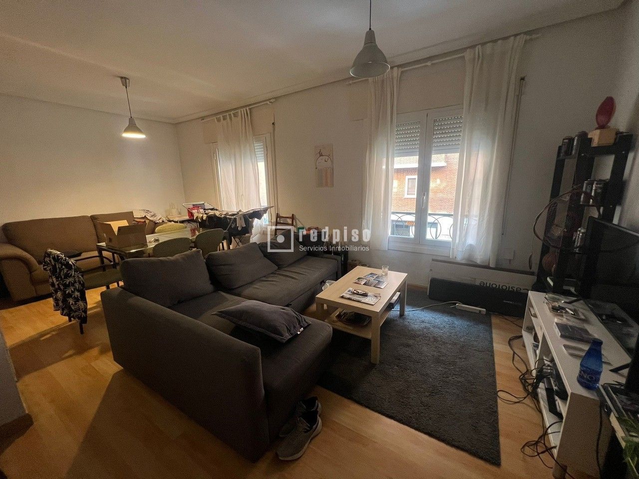 Living room of Flat for sale in  Madrid Capital  with Heating, Storage room and Furnished