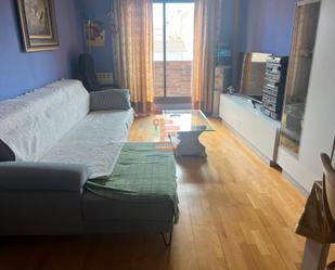 Living room of Flat for sale in  Zaragoza Capital  with Heating, Parquet flooring and Terrace