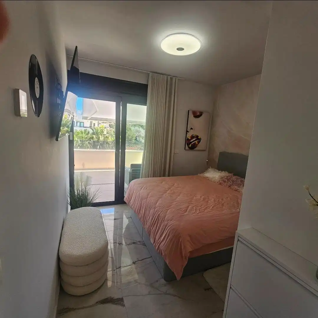 Dormitori de Àtic en venda en Orihuela amb Calefacció, Jardí privat i Piscina