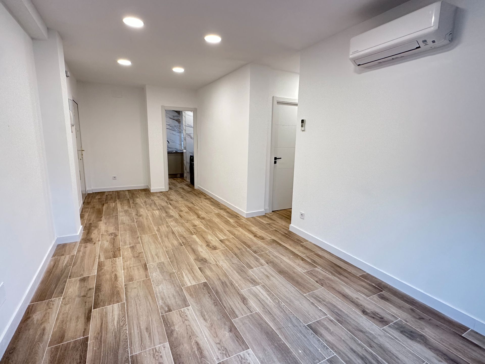 Flat to rent in  Madrid Capital  with Air Conditioner, Heating and Storage room