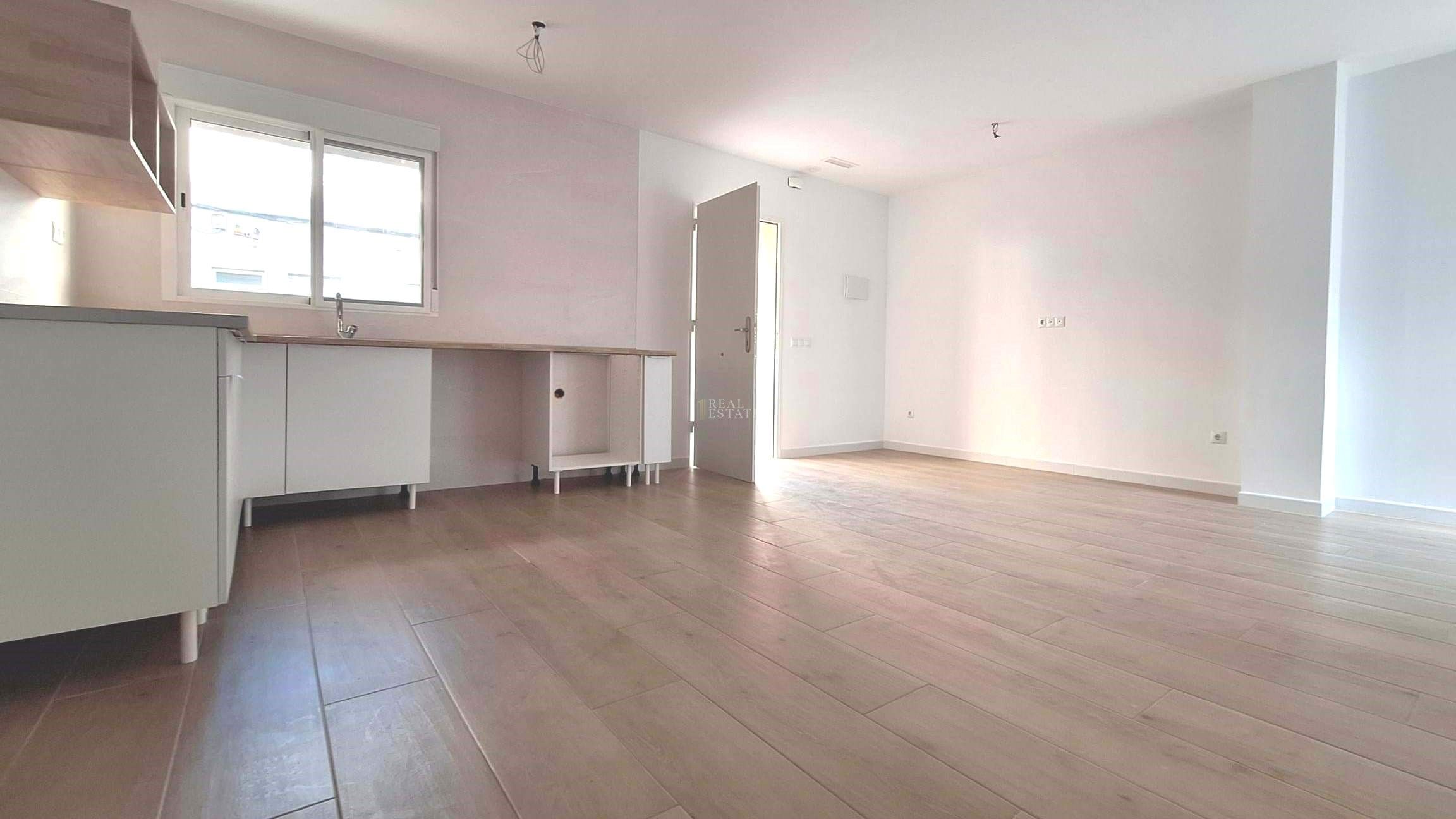 Vista exterior de Casa adosada en venda en Elche / Elx amb Terrassa i Traster