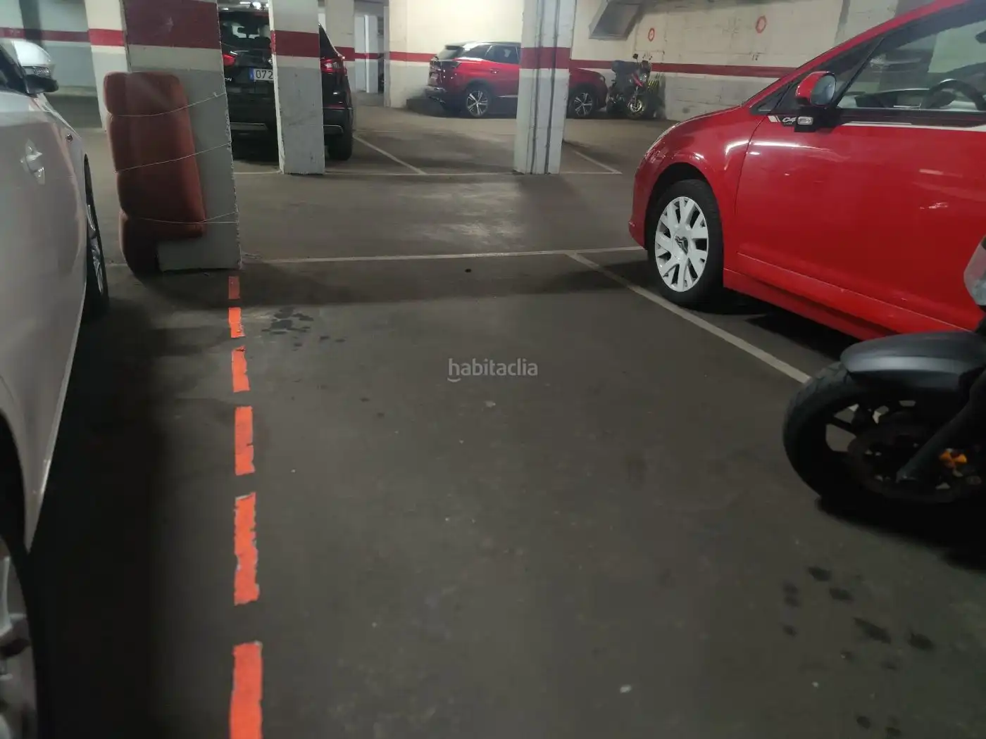 Moto en alquiler en Passatge d'En Manent 19, imagen 6