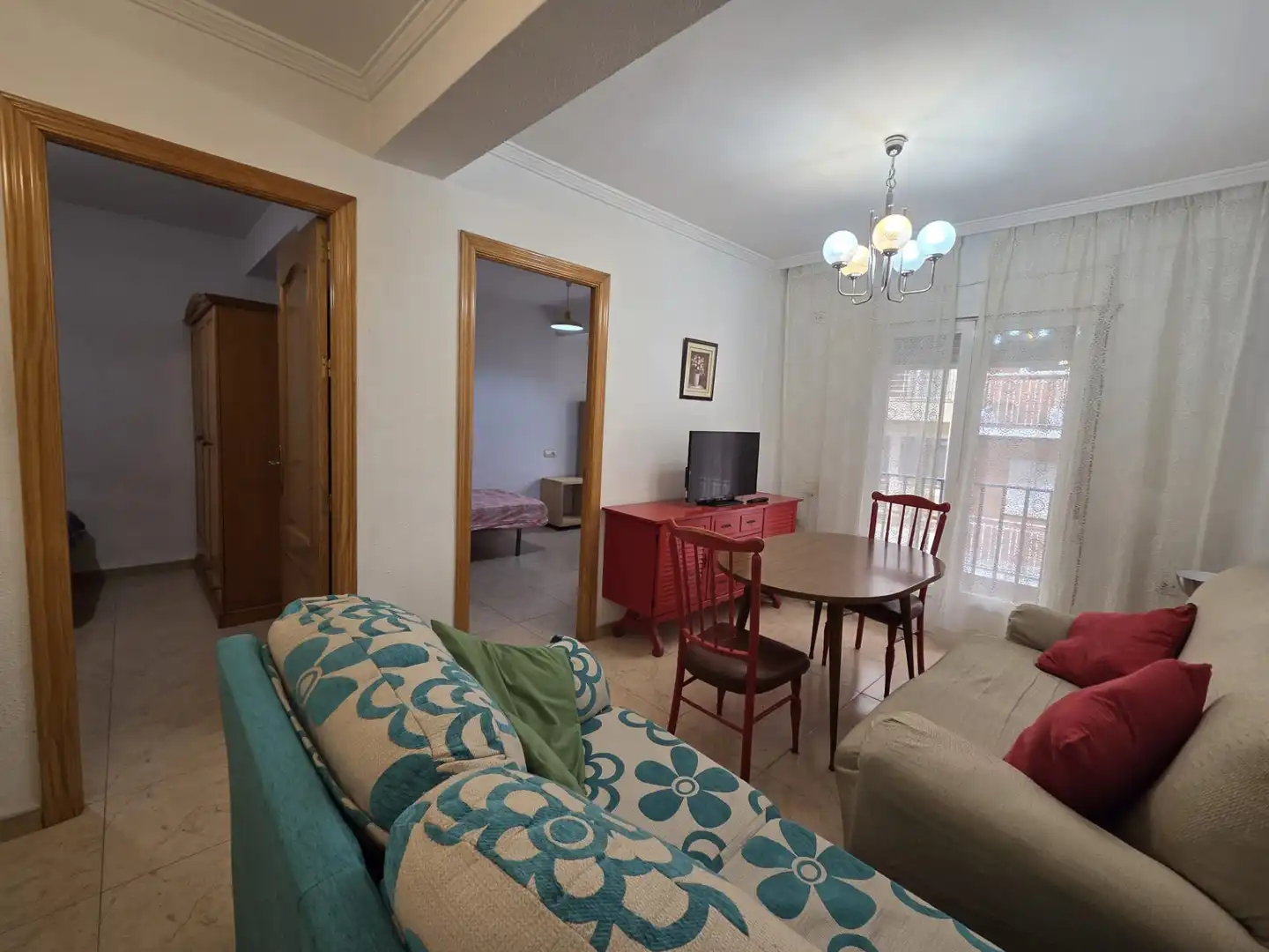 Living room of Flat for rent in Granada  with Furnished, Oven and Washing machine