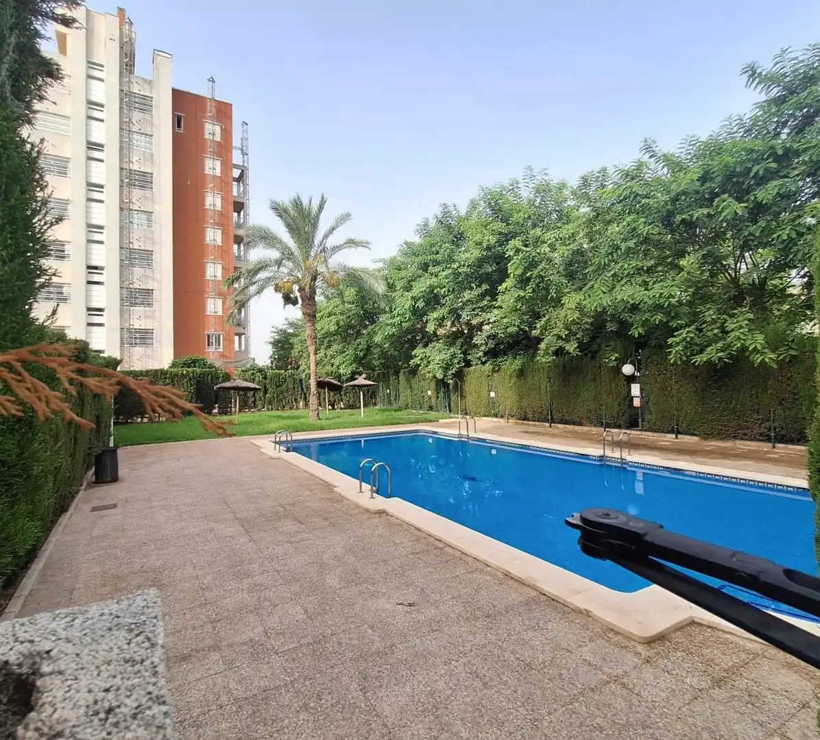 Piscina de Pis de lloguer en Murcia amb Aire condicionat, Moblat i Balcó