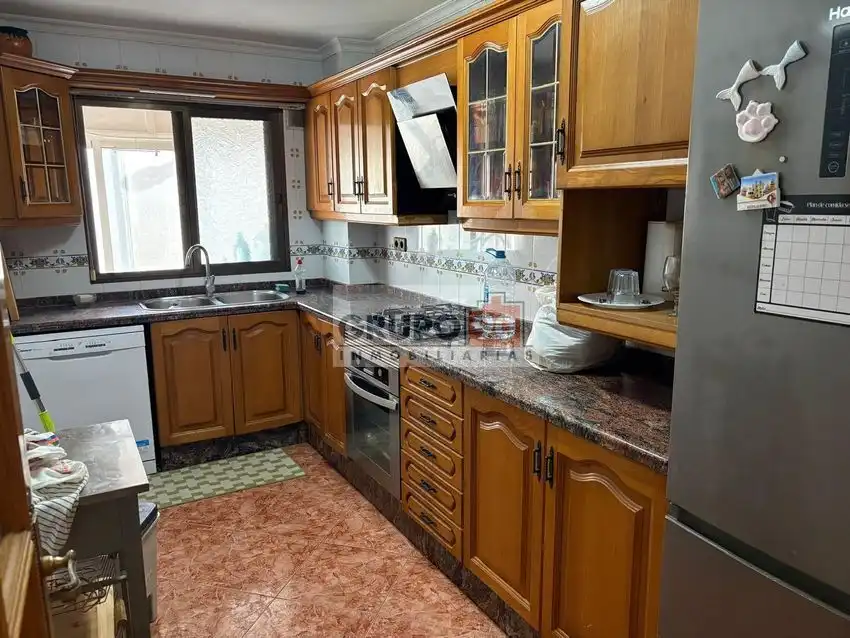 Kitchen of Flat for sale in Mislata  with Balcony