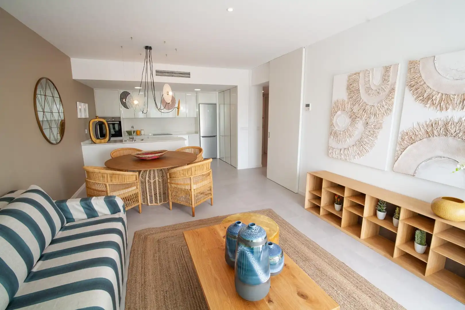 Apartamento con piscina en venta en Golf Bahía, imagen 5