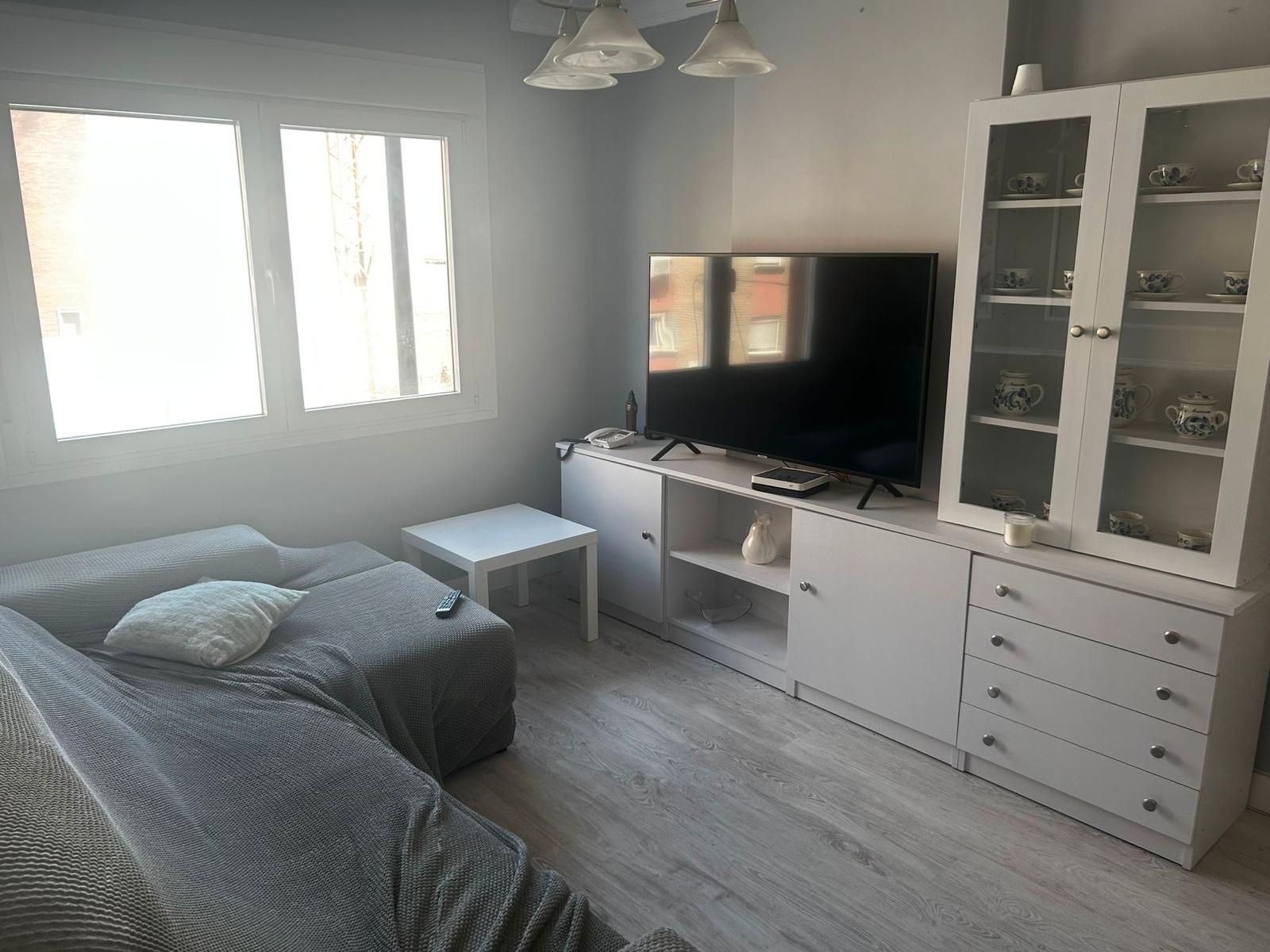 Bedroom of Flat to rent in  Zaragoza Capital  with Heating, Parquet flooring and Furnished
