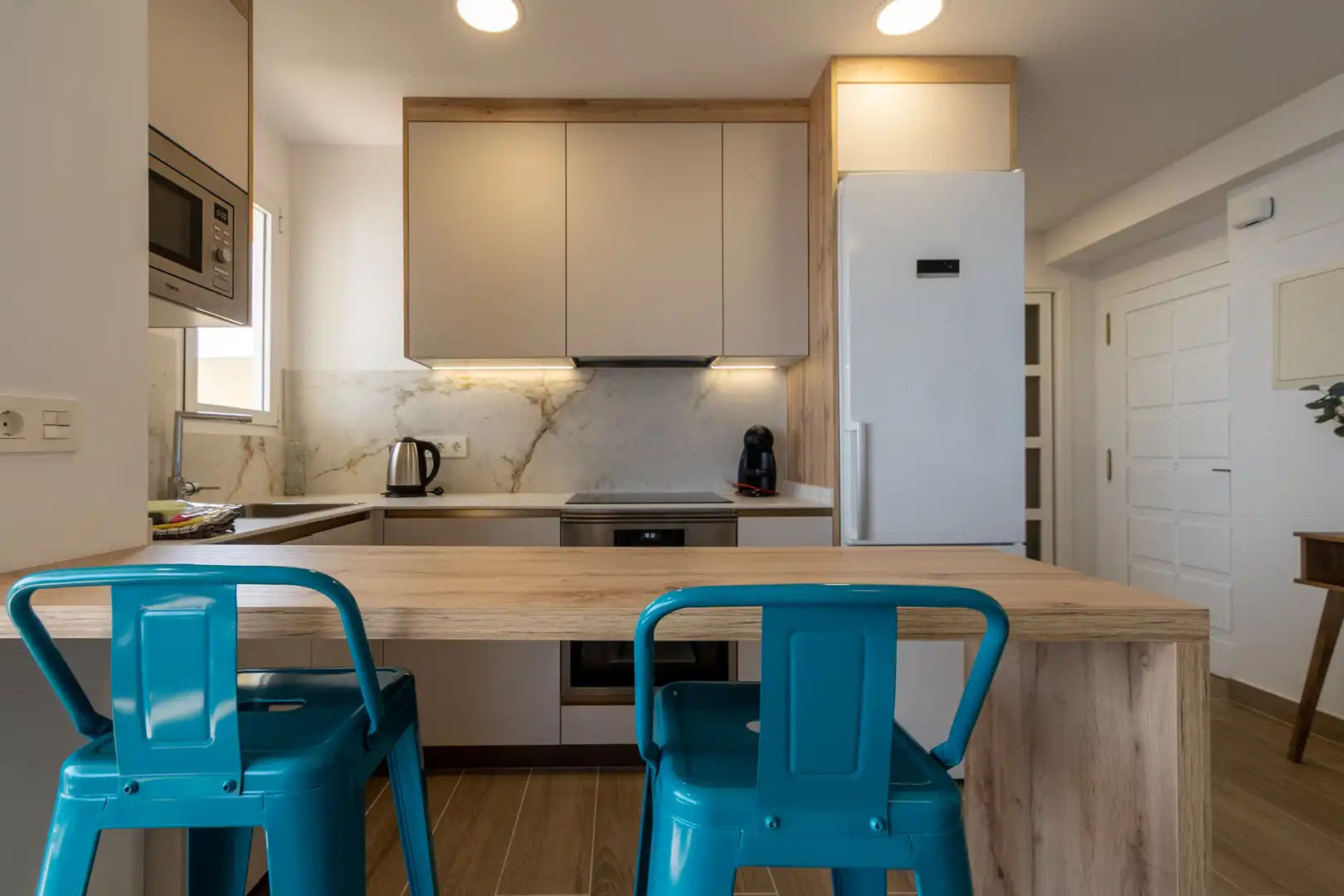 Cocina de Apartamento de alquiler en Marbella con Aire acondicionado, Terraza y Amueblado