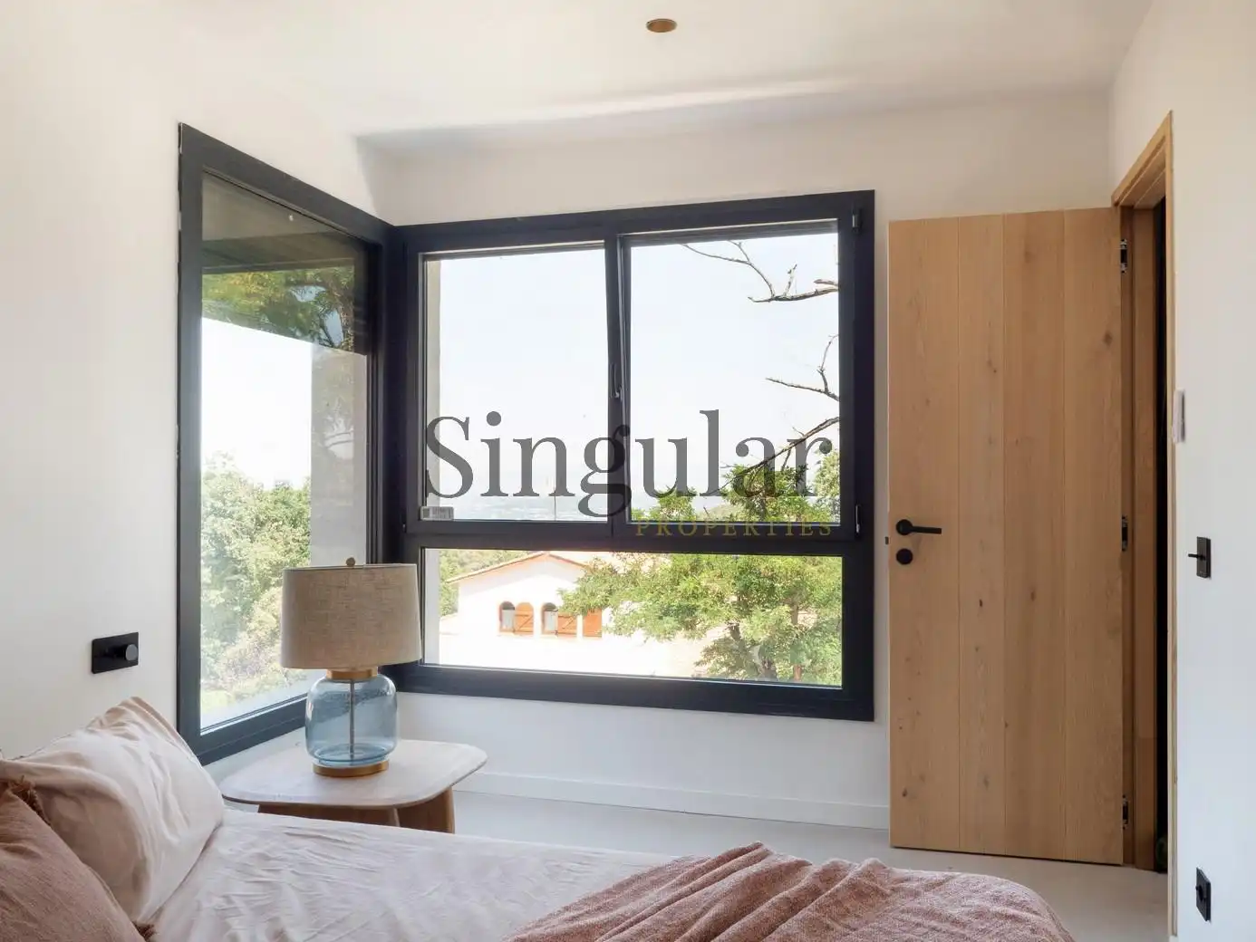 Dormitori de Casa o xalet en venda en Sant Cugat del Vallès amb Aire condicionat, Calefacció i Jardí privat
