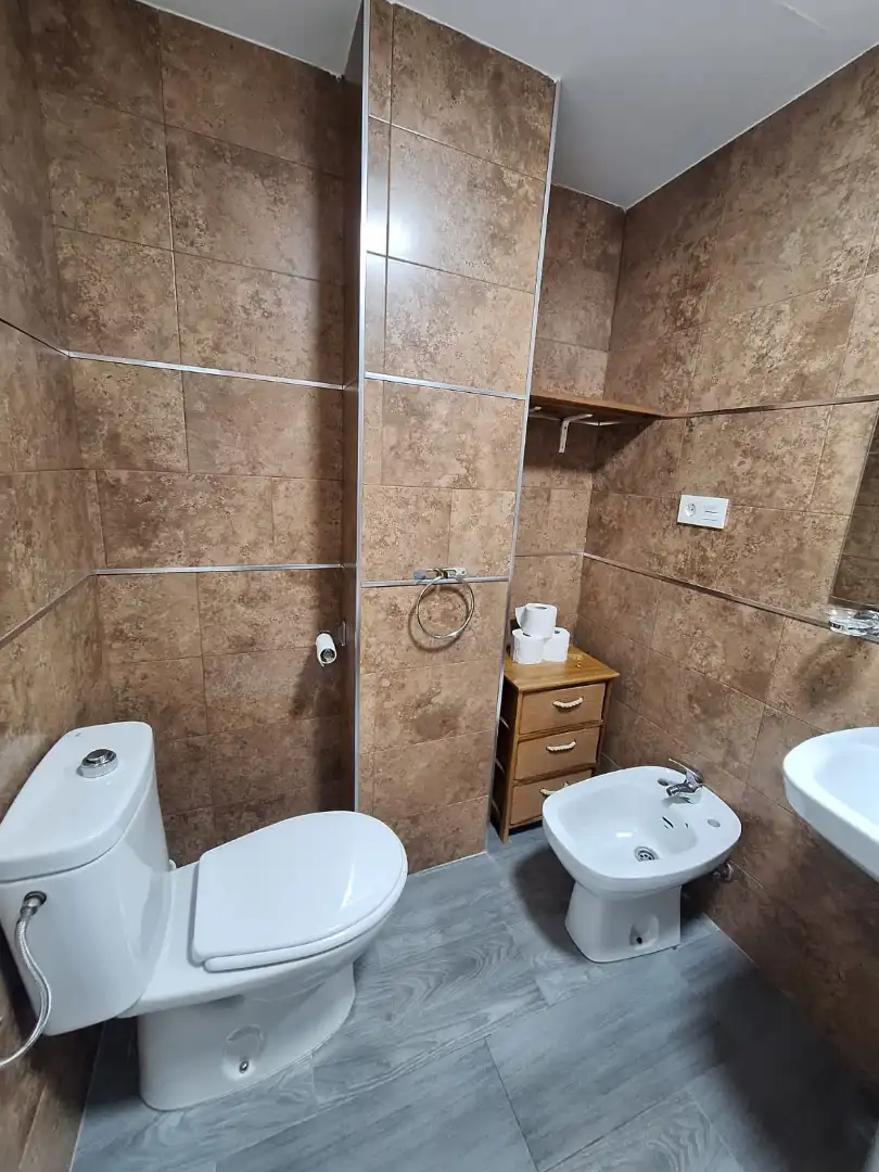 Badezimmer von Wohnung zur Miete in La Línea de la Concepción mit Terrasse, Möbliert und Ofen