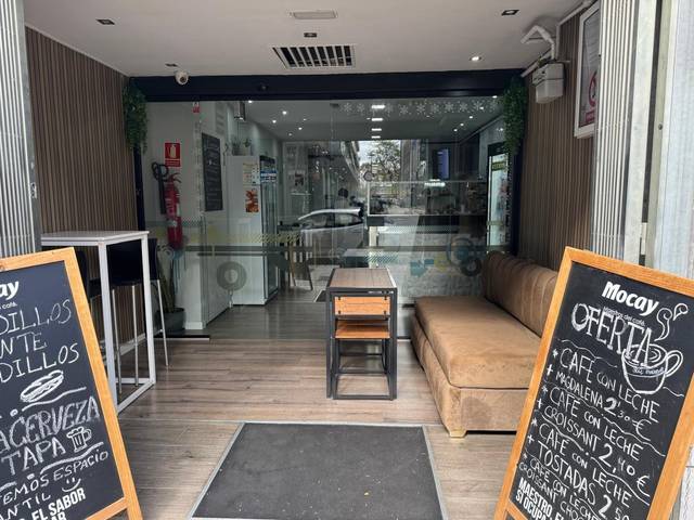 Local comercial en Alquiler en Avenida de la Constitució en Centre
