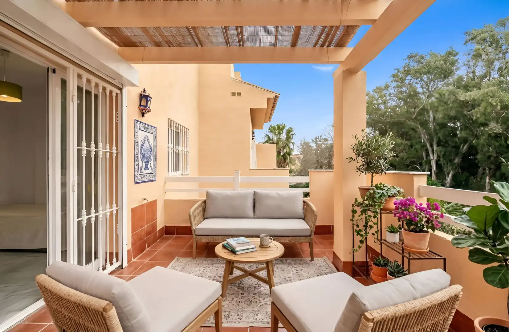 Terrasse von Wohnung zum Verkauf in Marbella mit Klimaanlage, Heizung und Terrasse