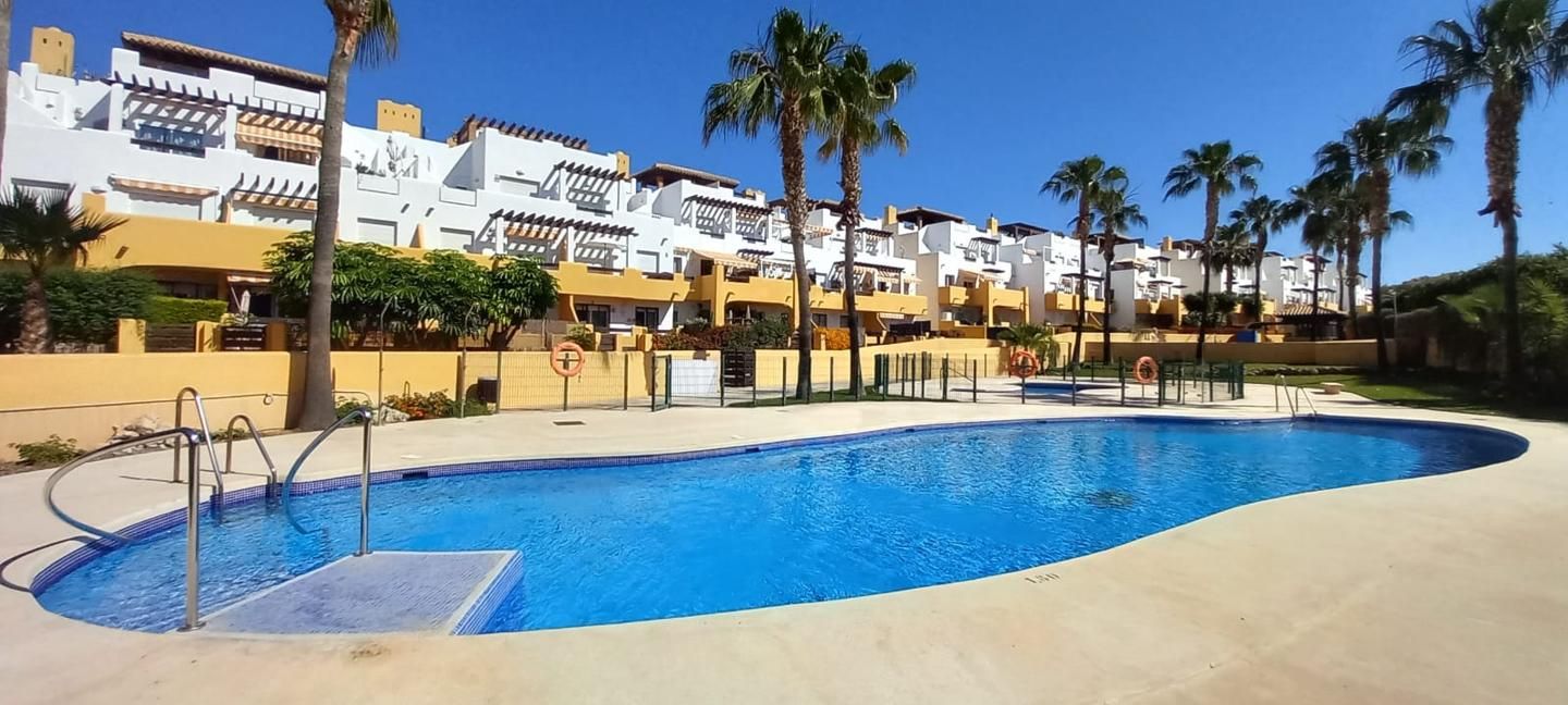 Piscina de Planta baixa de lloguer en Vera amb Aire condicionat, Terrassa i Moblat