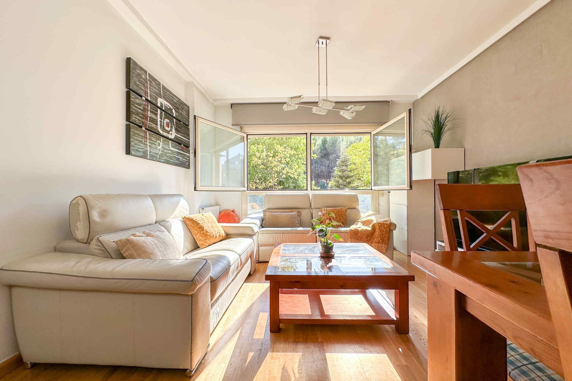 Living room of Flat for sale in  Madrid Capital  with Air Conditioner, Storage room and Community pool