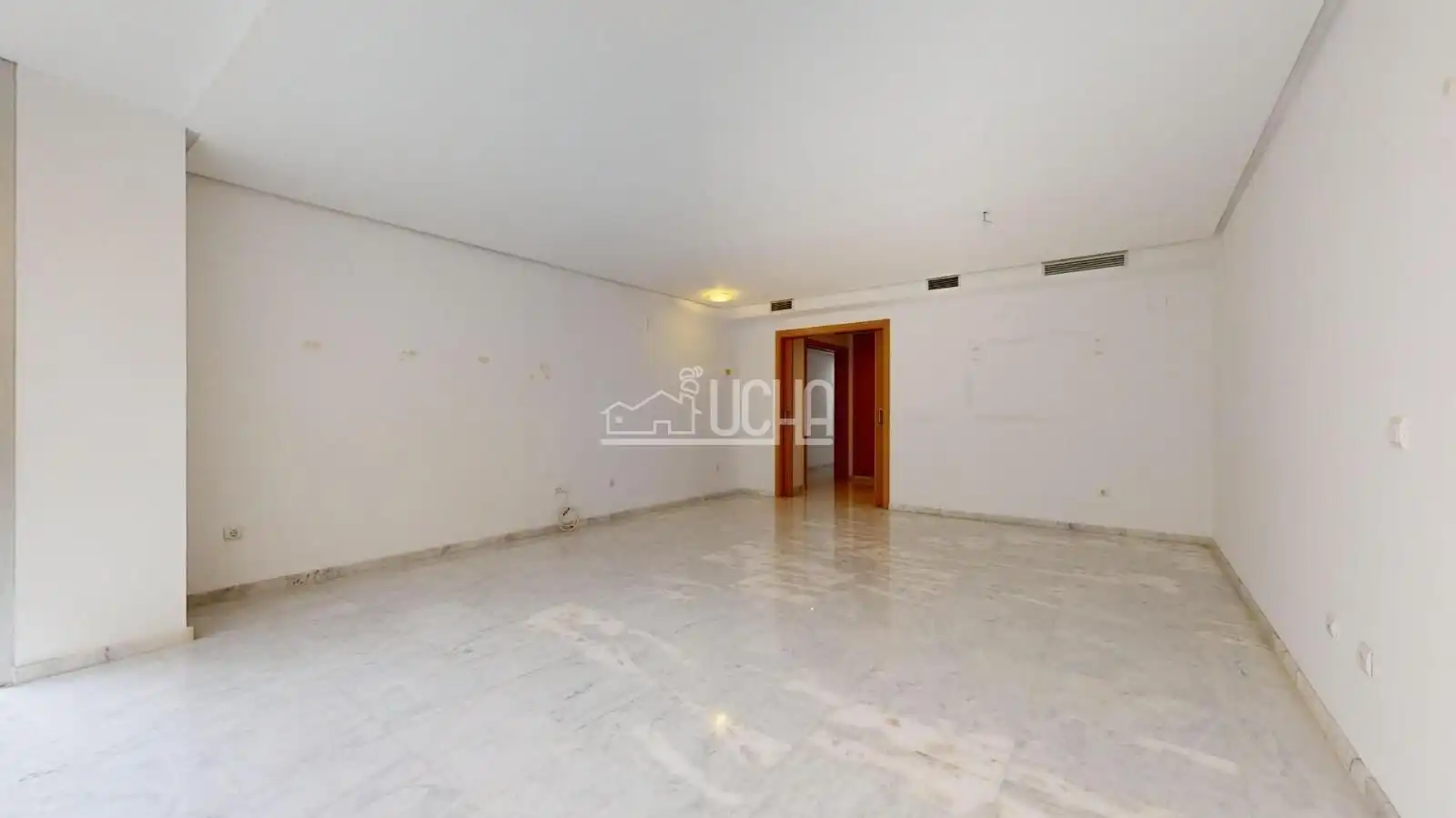 Piso en venta en Calle SAN VICENTE MARTIR, Arrancapins