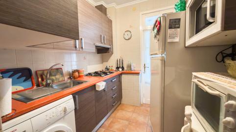 Foto 5 de Piso en venta en Calle Victoria, Baza, Granada