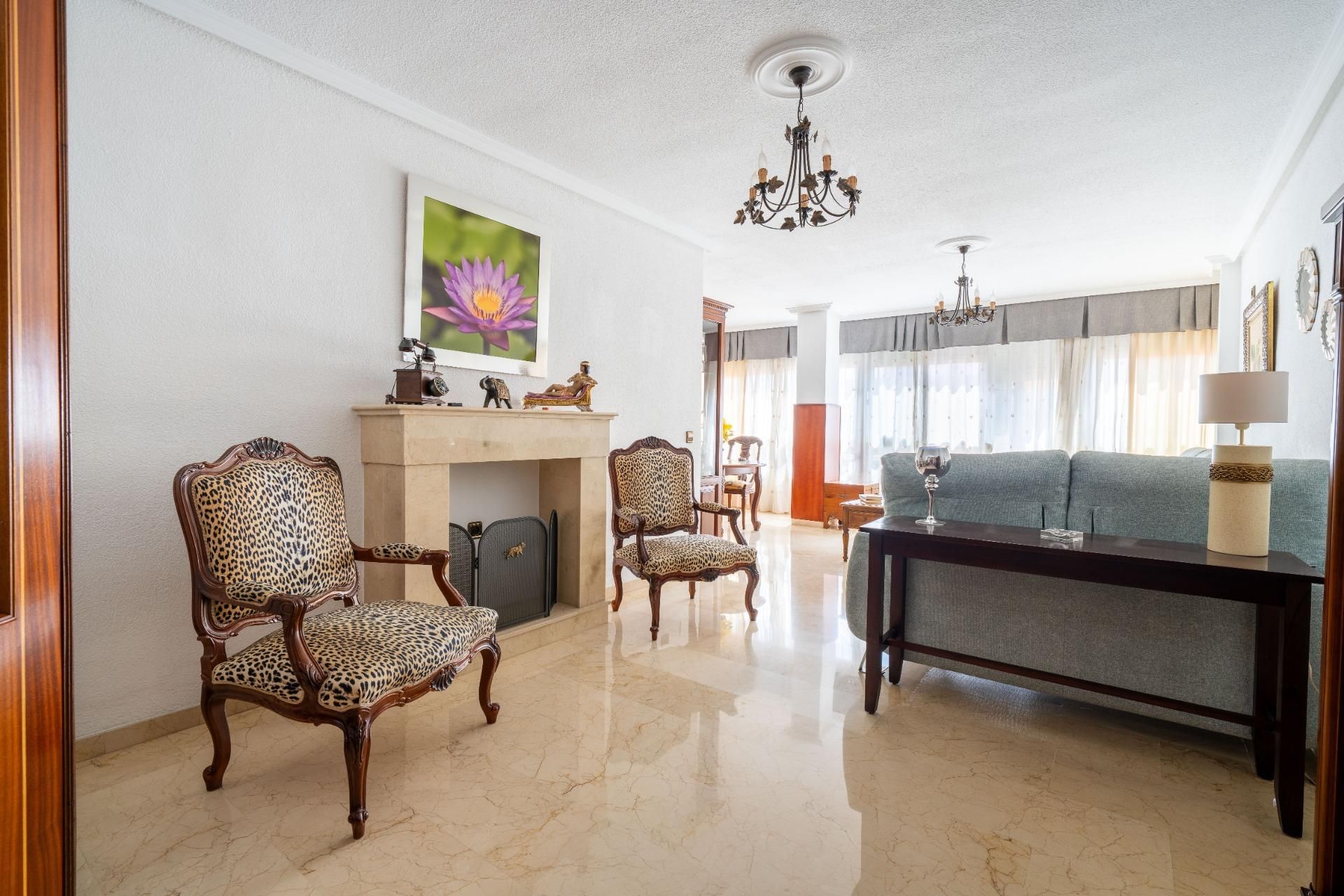Sala d'estar de Pis en venda en  Almería Capital amb Jardí privat i Traster