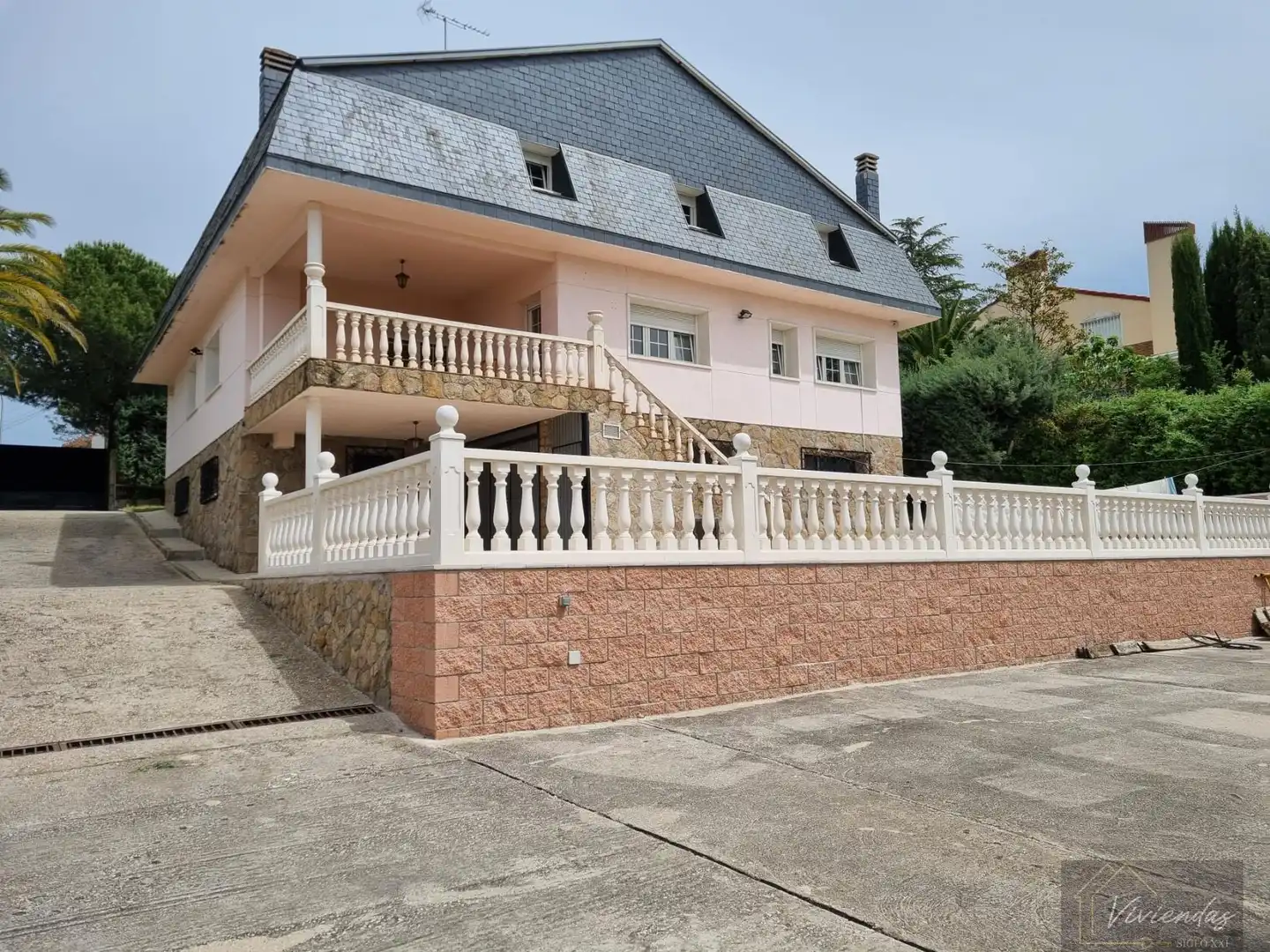 Vista exterior de Casa o chalet de alquiler en Villaviciosa de Odón con Calefacción, Terraza y Trastero