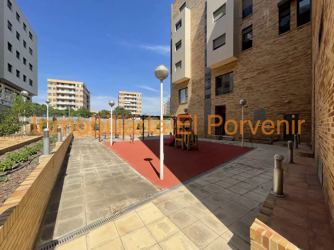 Ático con terraza en alquiler en Parc Central, imagen 31
