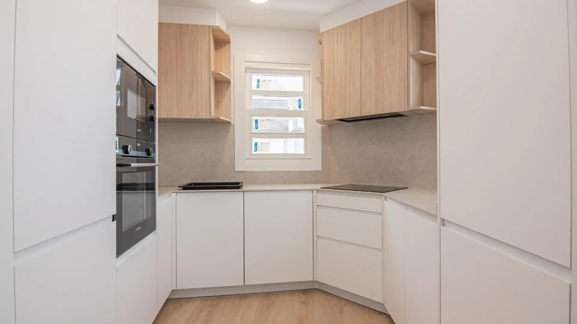 Cocina de Ático en venta en A Coruña Capital  con Calefacción y Terraza