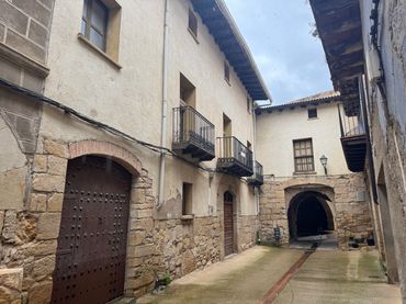 Casa aparellada en venda a Calle San Roque 2