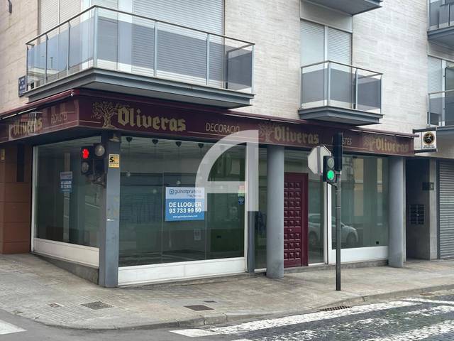 Local comercial en Alquiler en Carrer de la Creu Gran en Barri del Centre