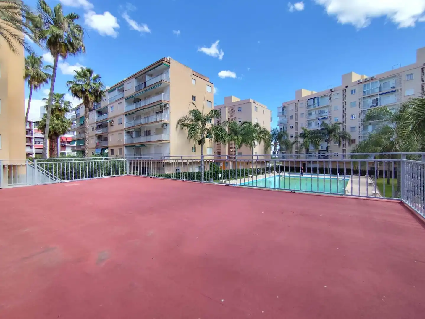 Vista exterior de Planta baixa de lloguer en La Pobla de Farnals amb Aire condicionat, Moblat i Piscina comunitària
