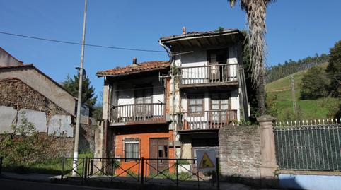 Foto 2 de Casa adosada en venta en Cabezón de la Sal - Calle Concha Espina, 23, Cabezón de la Sal, Cantabria