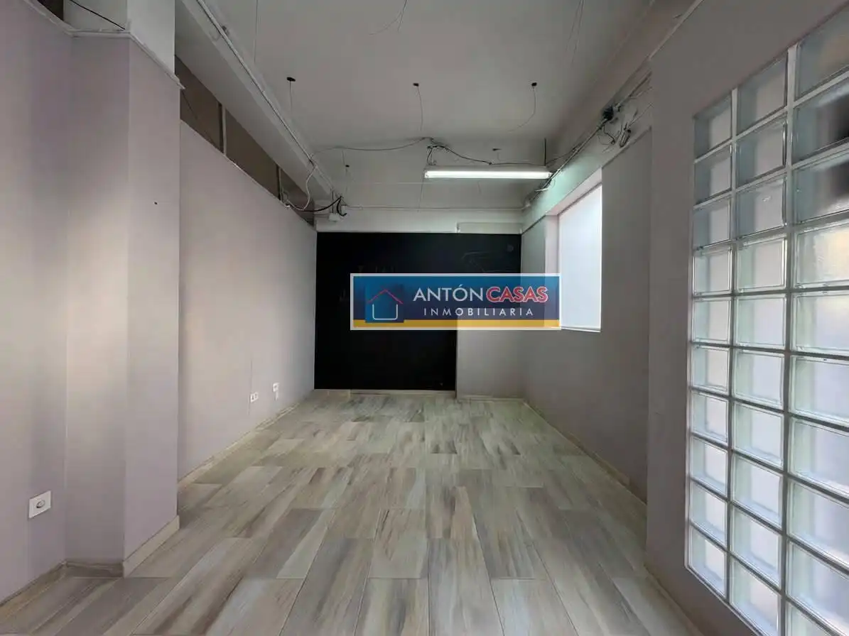 Business premises for sale in Plaza Castelar - Mercado Central