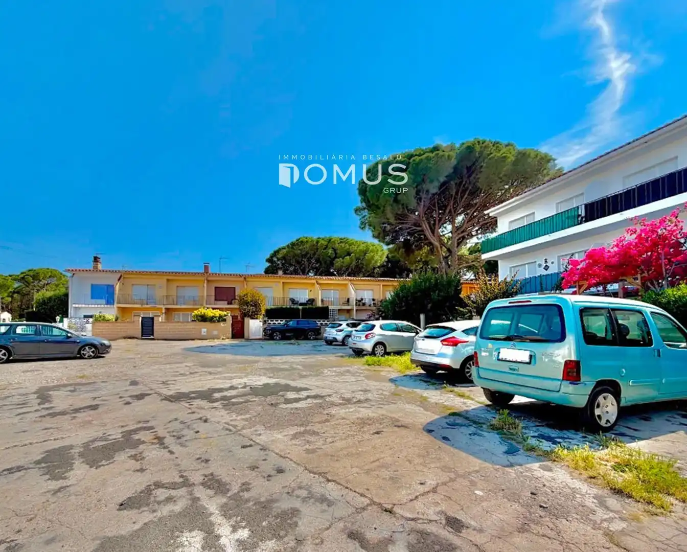 Parking of Flat for sale in L'Escala  with Air Conditioner, Heating and Terrace