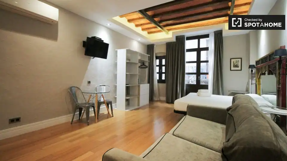 Piso con terraza en alquiler en Ciutat Vella, imagen 5