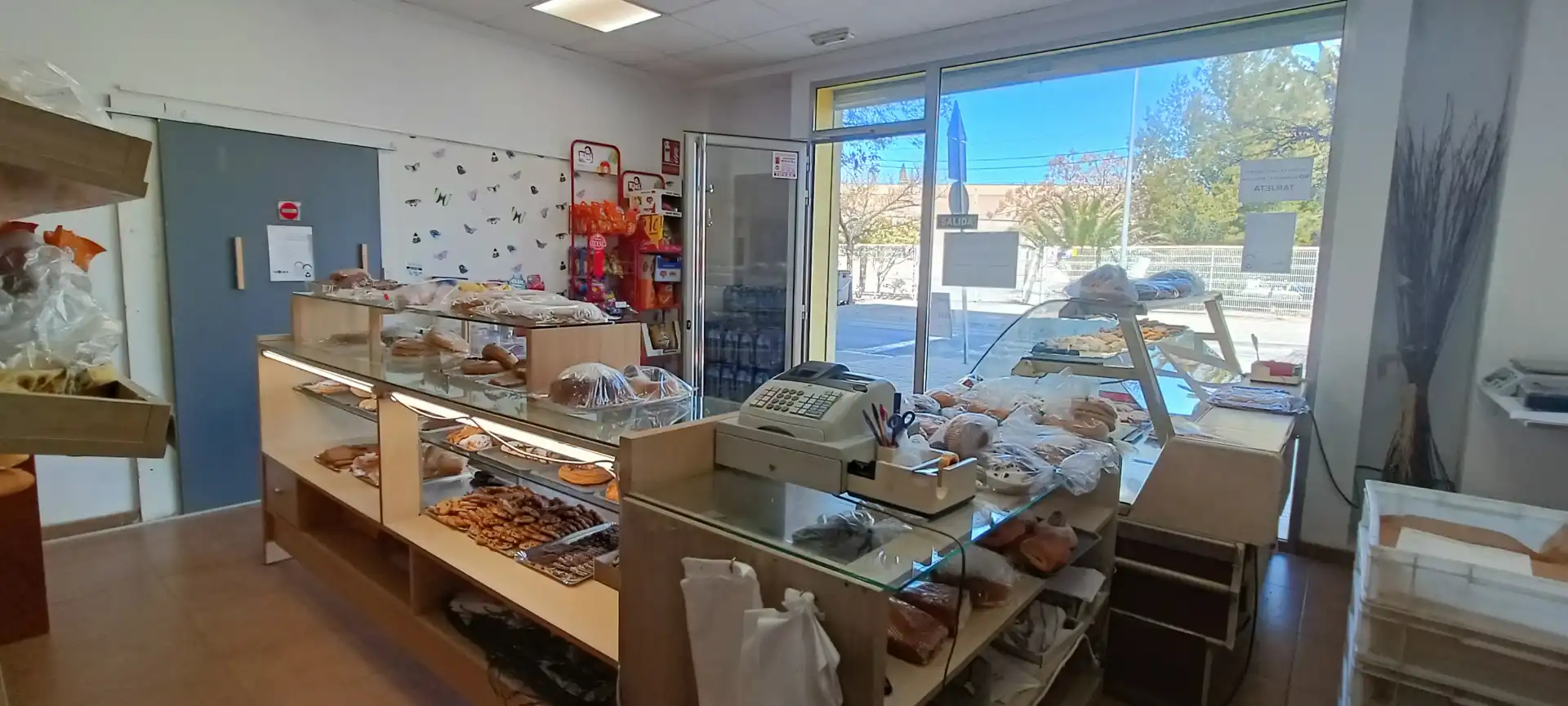Commercial properties for sale in Almansa