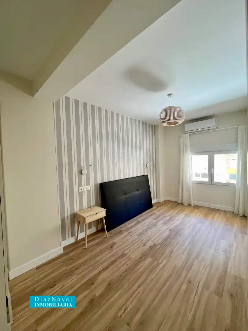 Habitación de Local en venta en Málaga con Aire acondicionado, Calefacción y Parquet