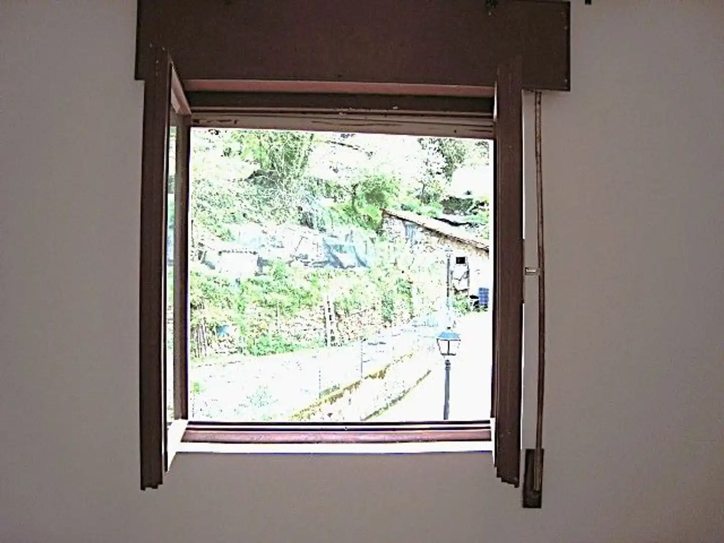 Wohnung zum Verkauf in Belmonte de Miranda mit Heizung, Terrasse und Schwimmbad