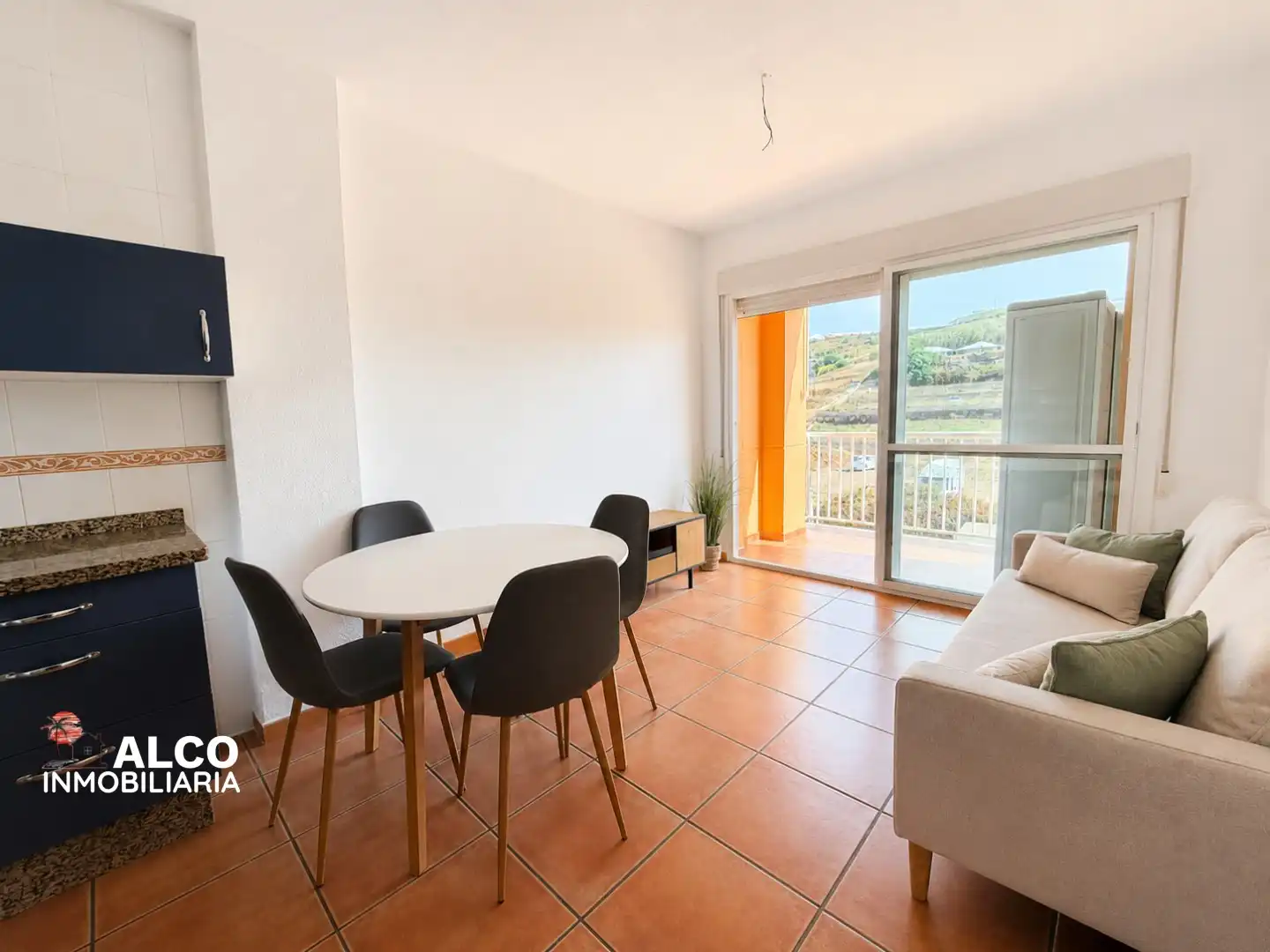 Vista exterior de Dúplex en venda en Torrox amb Terrassa, Moblat i Balcó