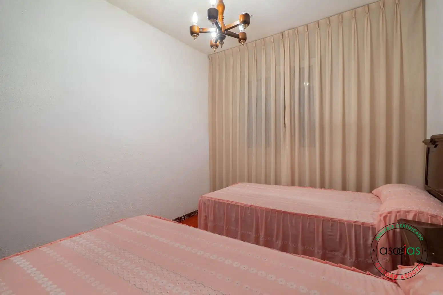 Habitación de Piso en venta en Gijón  con Calefacción