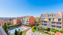 Dormitori de Àtic en venda en  Madrid Capital amb Jardí privat, Terrassa i Piscina
