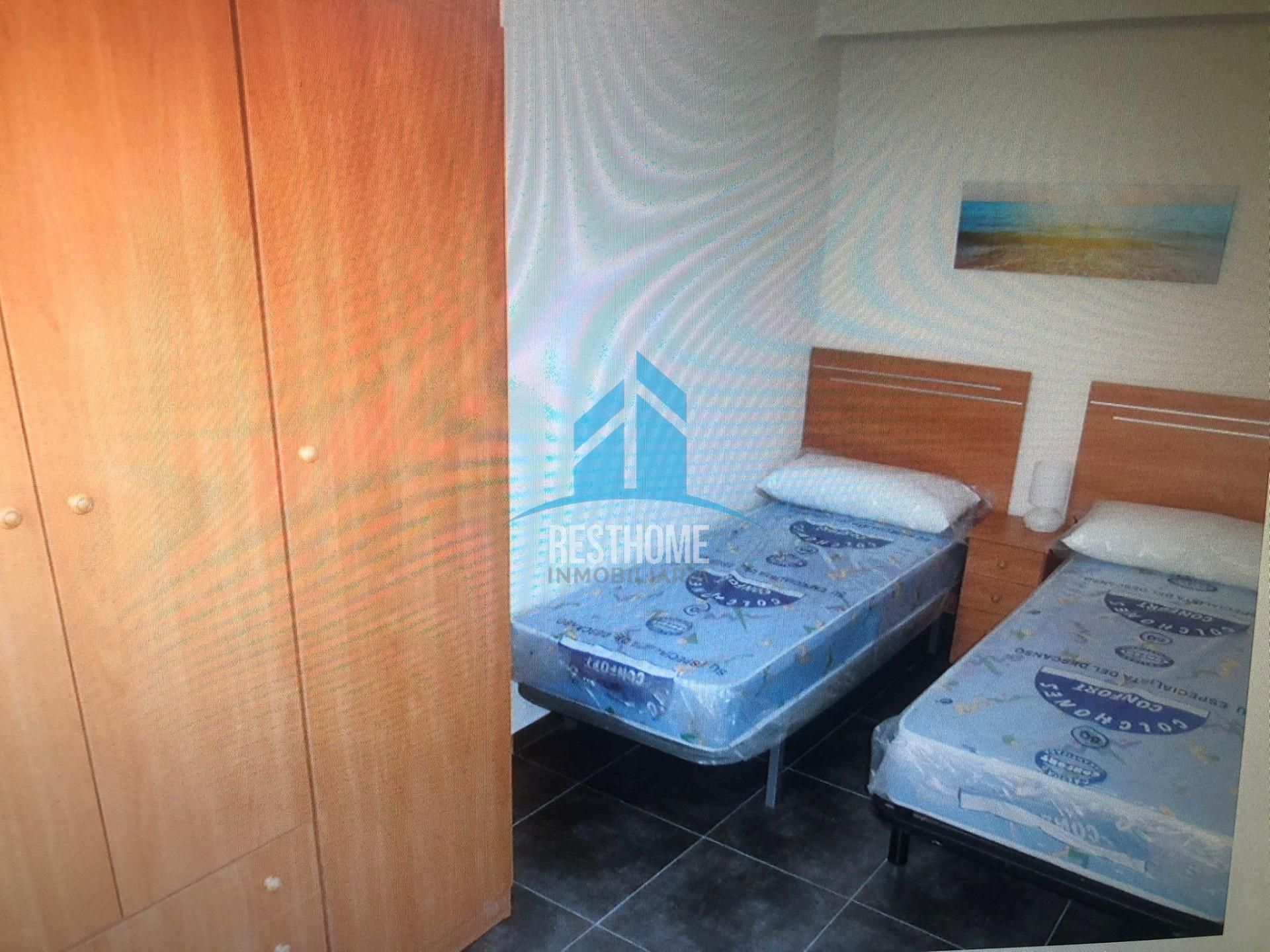 Habitación de Piso en venta en Cullera con Balcón